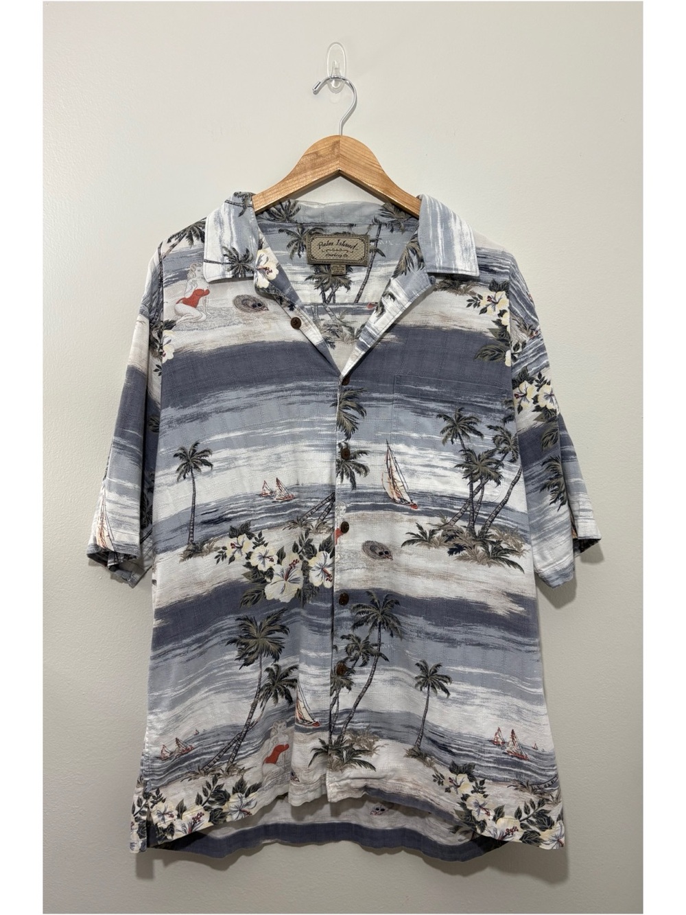 Palm Island Clothing Co Hawaiian print button-up shirt (XL)